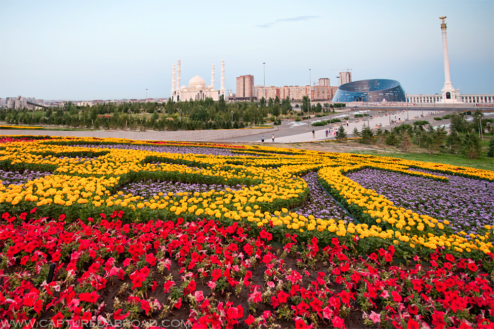 Kazakhstan-Astana-flower-bed-mosque